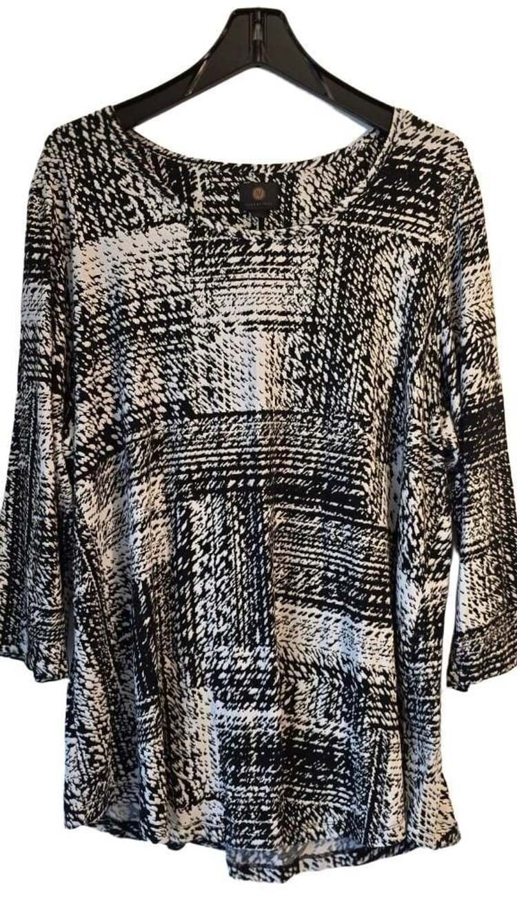 JM Collection Black and White Abstract Print 3/4 Sleeve Tunic Top